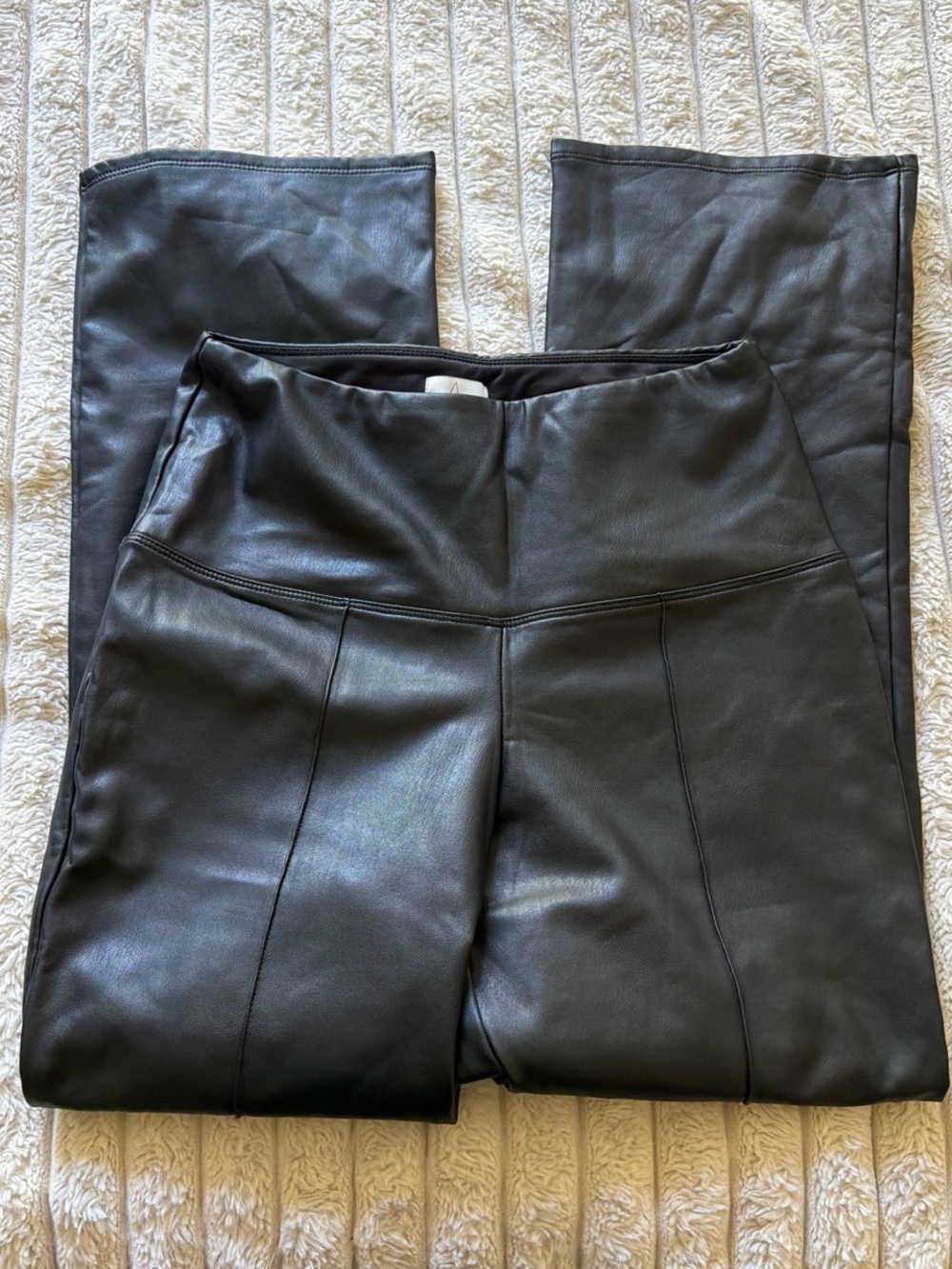Joie Black faux leather straight leg pants Small